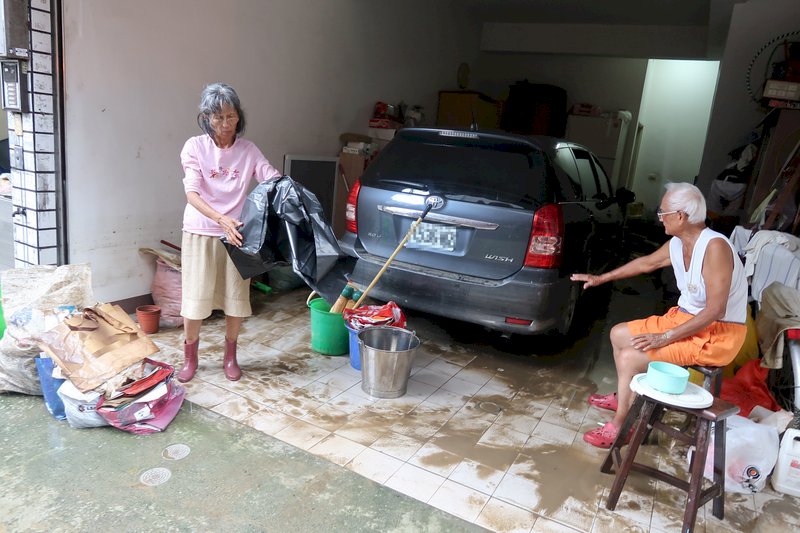 低壓帶西南風影響 中南部東南部須防豪雨