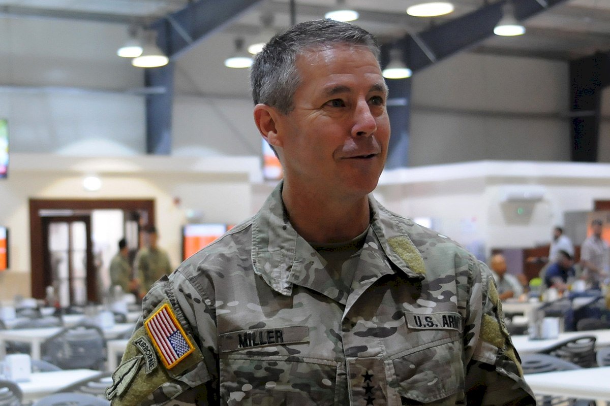 駐阿富汗美軍司令換人 米勒上任