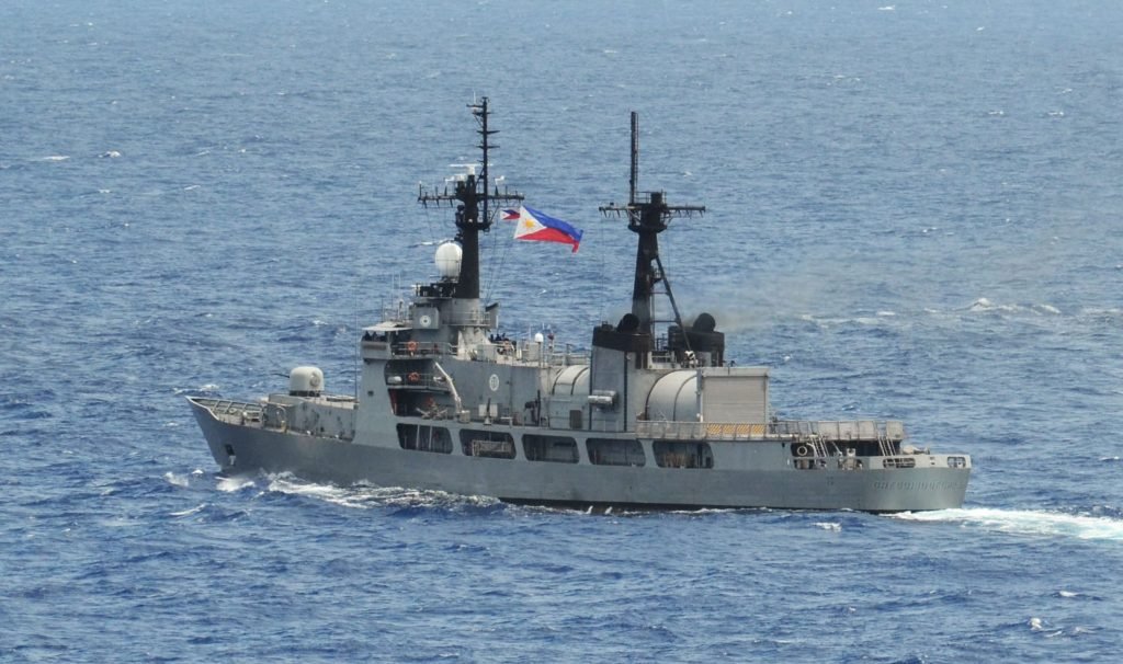 軍艦南海擱淺 菲國拖回維修