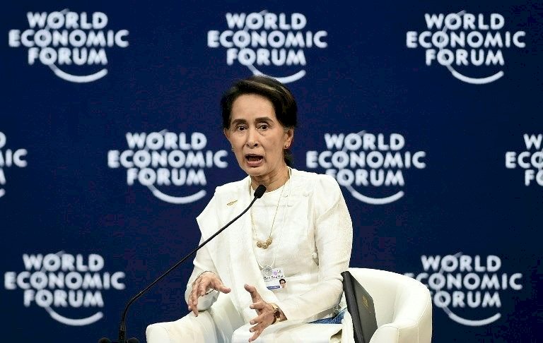 翁山蘇姬打破沈默：路透記者乃因違法被囚