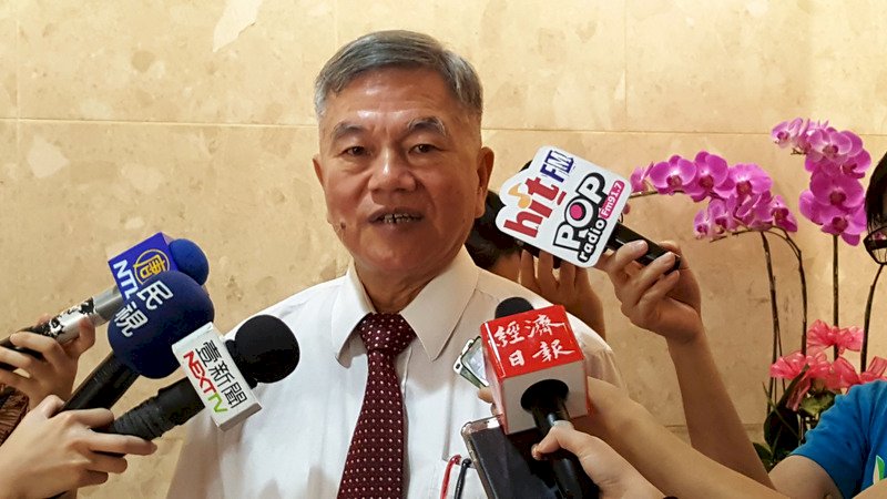 貿易戰升溫 經長：台代工廠馬上會轉移生產