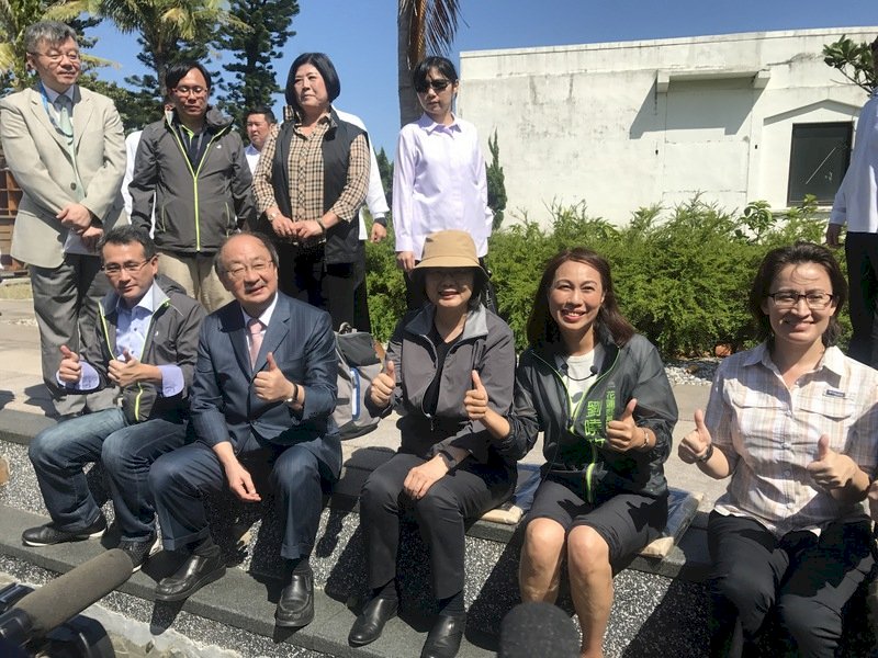 綠營中常會移師花蓮 聚焦觀光為劉曉玫造勢