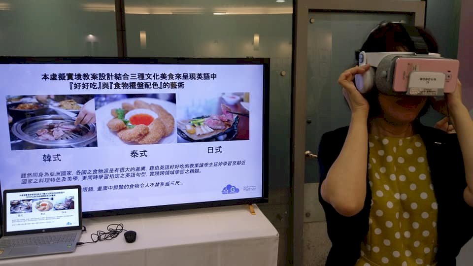 這堂什麼課？ 國中英數課看美食做燈飾