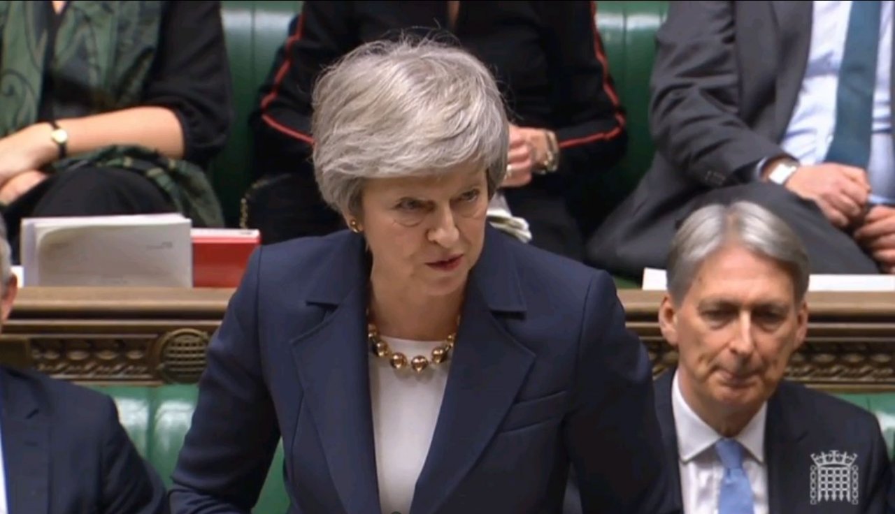 英國會剛就脫歐協議激辯 梅伊政府便臨重挫