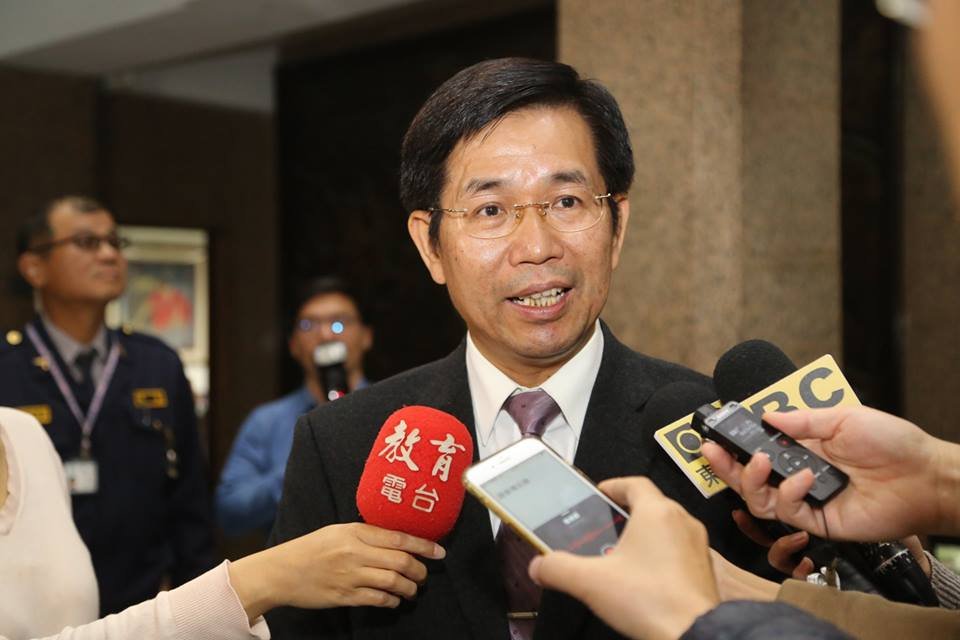 學生參與審完108課綱 教長：年輕人可以做到