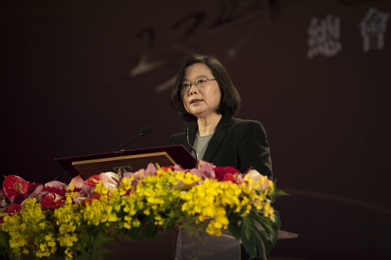 總統：給創業者更多協助 讓台灣經濟往前走
