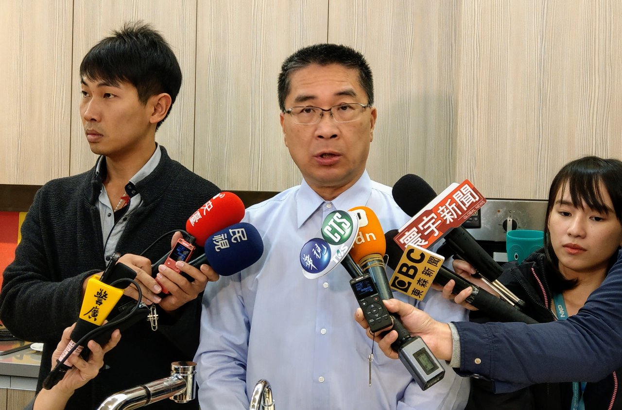 徐國勇：警察依法行事 不會因黨證就放縱