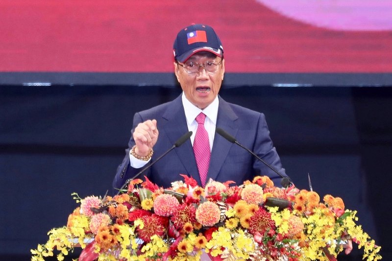 微軟提告&nbsp; 郭董：不向霸道者低頭