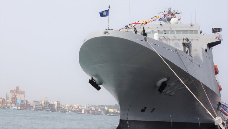敦睦艦隊40天148人看診 陳時中：就海上情況不算高