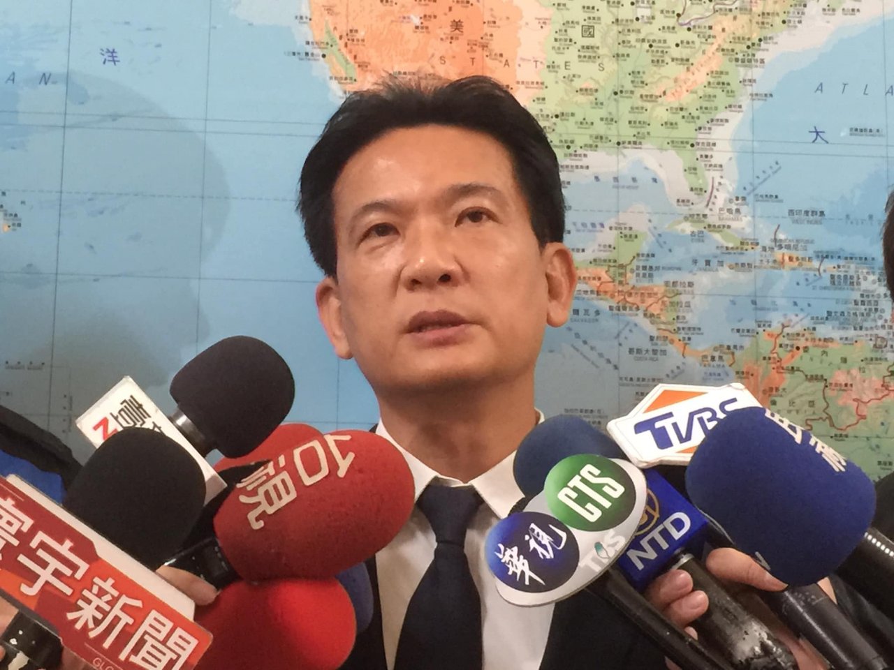 賴清德表態參加黨內總統初選 綠委多觀望