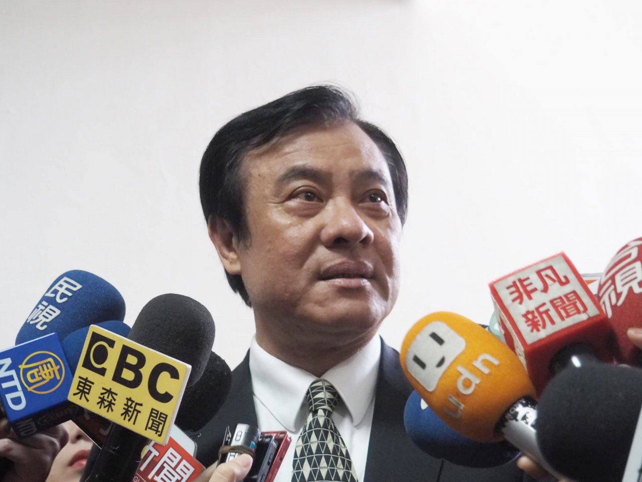 國親兩黨團缺席 立院協商不成流會