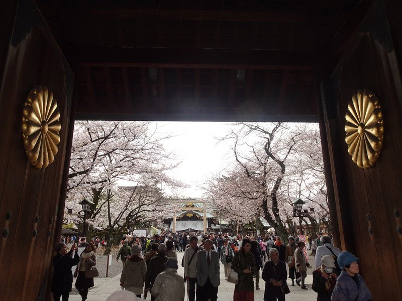 靖國神社春例大祭 安倍首相未前往參拜