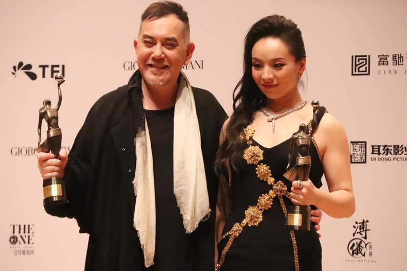 香港金像獎黃秋生稱帝  曾美慧孜封后