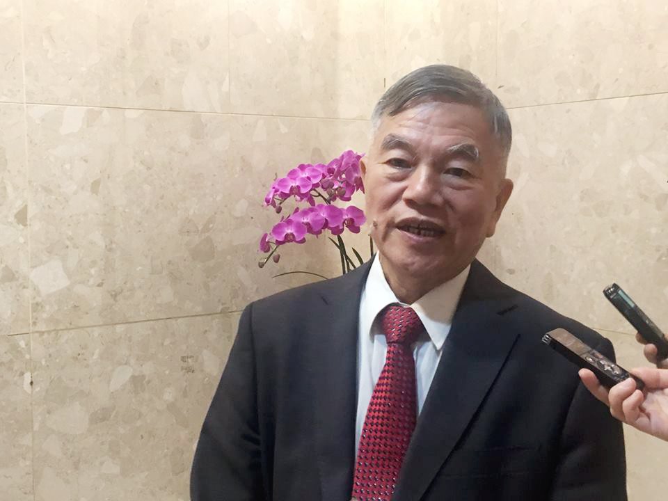 中火一半機組除役？ 經長強調有困難