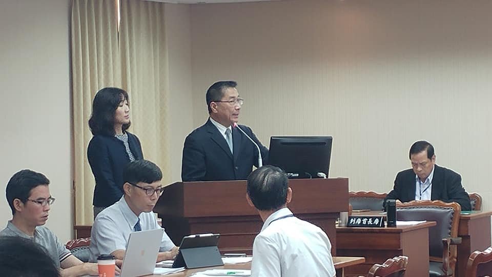 若不換發新身分證 內政部：無罰則但權益會受影響
