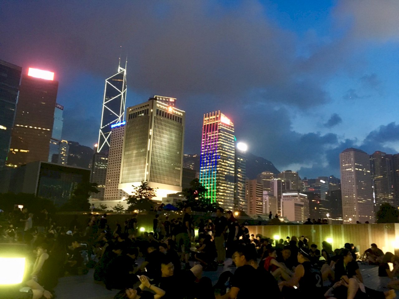 媒體人呼籲：香港人應該獲諾貝爾獎