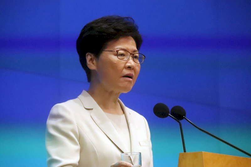 林鄭月娥親自向港民道歉 未提下台或撤回修例