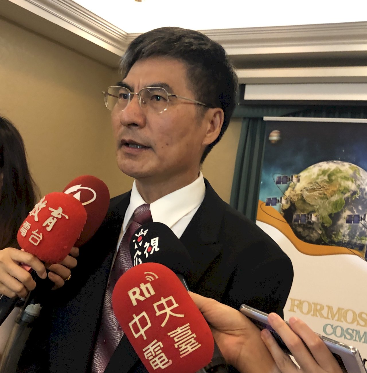 福七將升空 陳良基抵美高喊信心指數100分