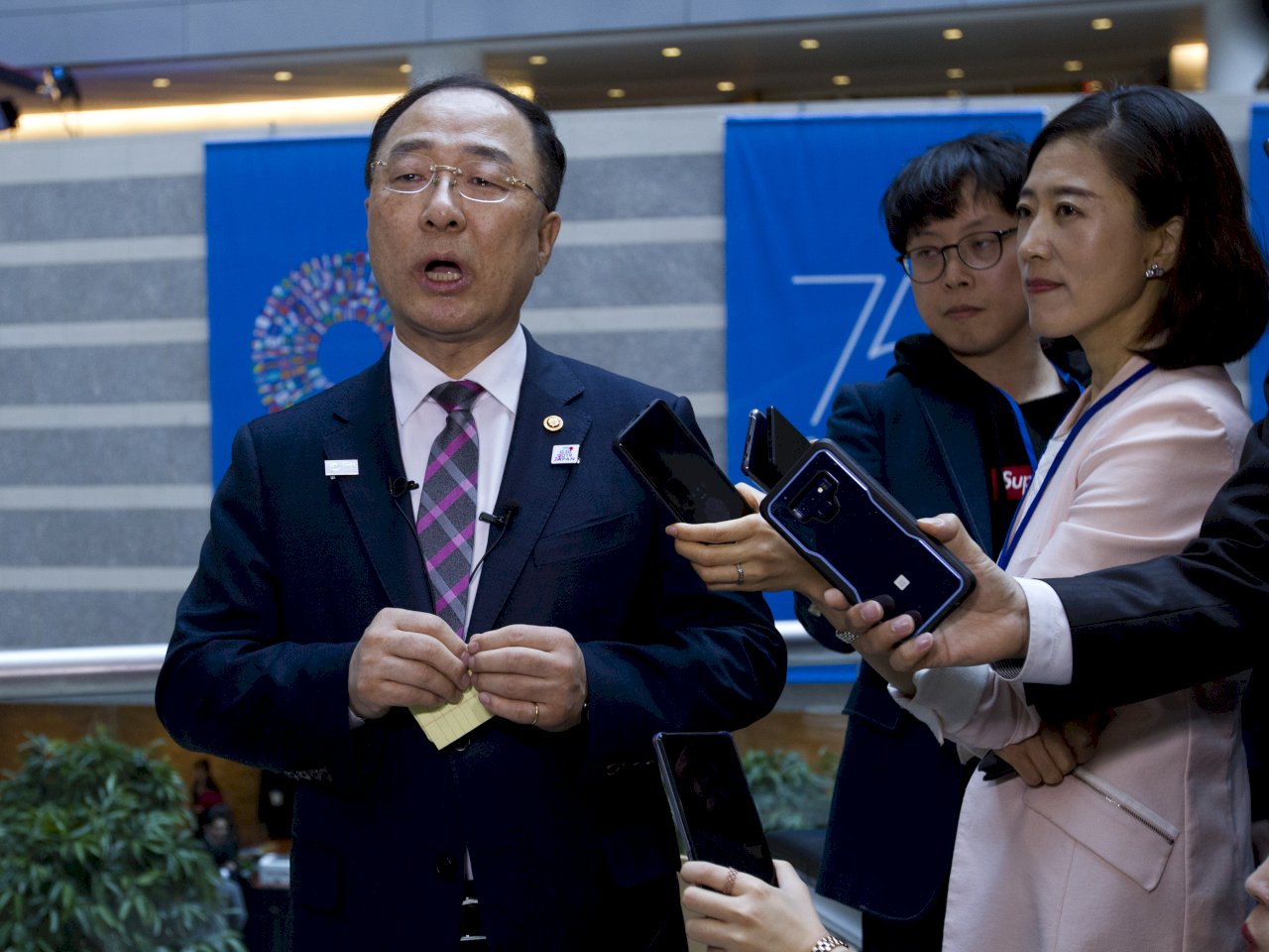 遭日本限制出口 韓財長：不排除直接反制
