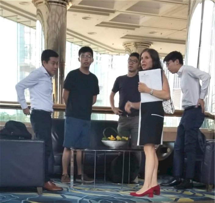 駐港官員隱私遭曝光 美國務院批中國流氓政權