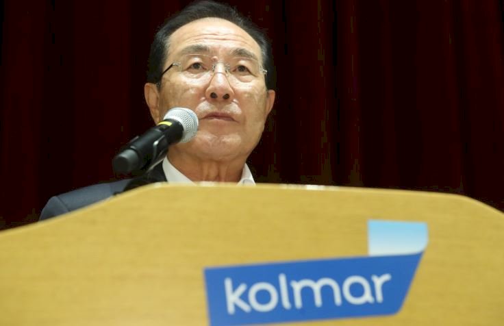 讚美日本 韓知名化妝廠老闆道歉、請辭