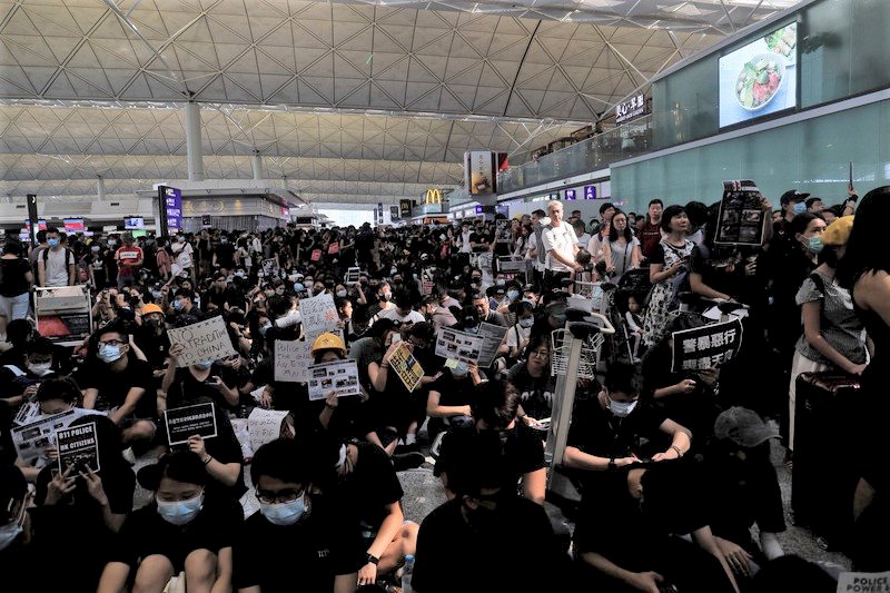 中國民眾呼籲 不忘港人對大陸貢獻