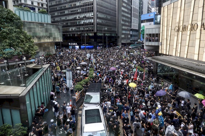 反送中激戰後港鐵通車 人權民主遊行將登場