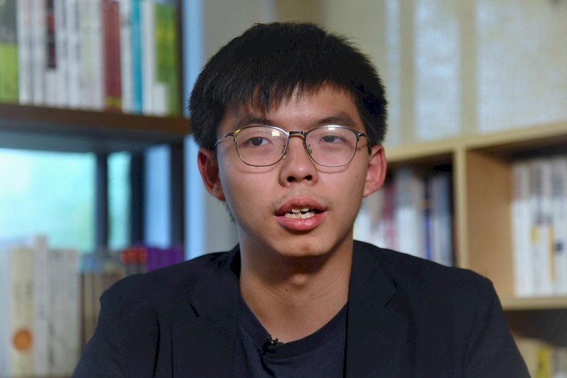 香港區議會選舉開跑 黃之鋒參選資格仍未獲確認