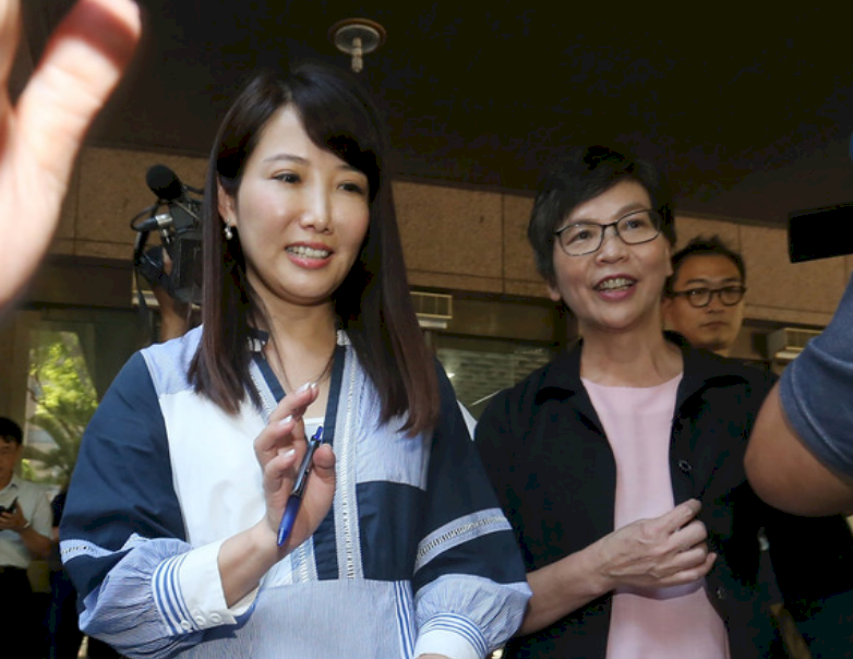 郭柯王幕僚赴中選會了解連署事宜 柯文哲將任輔選角色