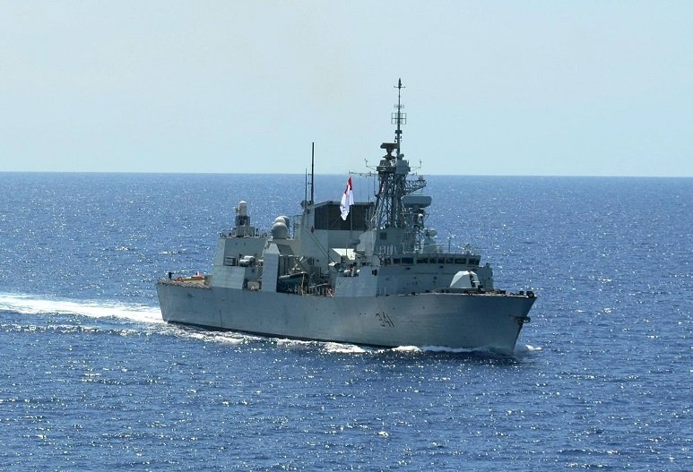 挑釁！解放軍東海多次緊逼加國軍艦