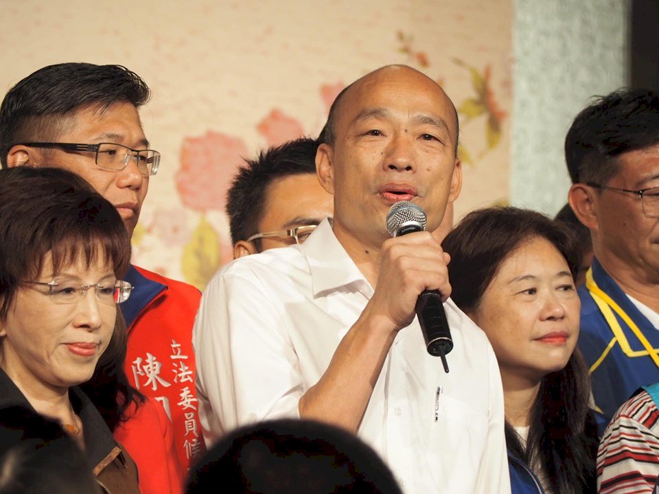 蔡英文諷「陳菊帶大的小孩被騙走」 韓國瑜批封建思想