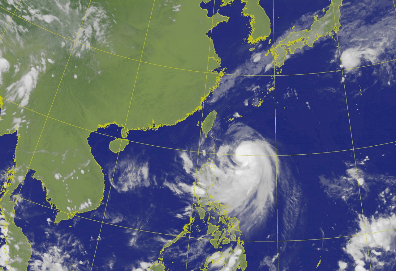 輕颱米塔逼近台灣 估晚間8:30發布陸警