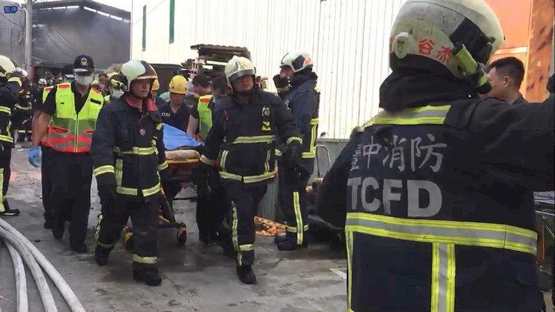台中大火2消防員殉職  蔡總統令從優撫卹
