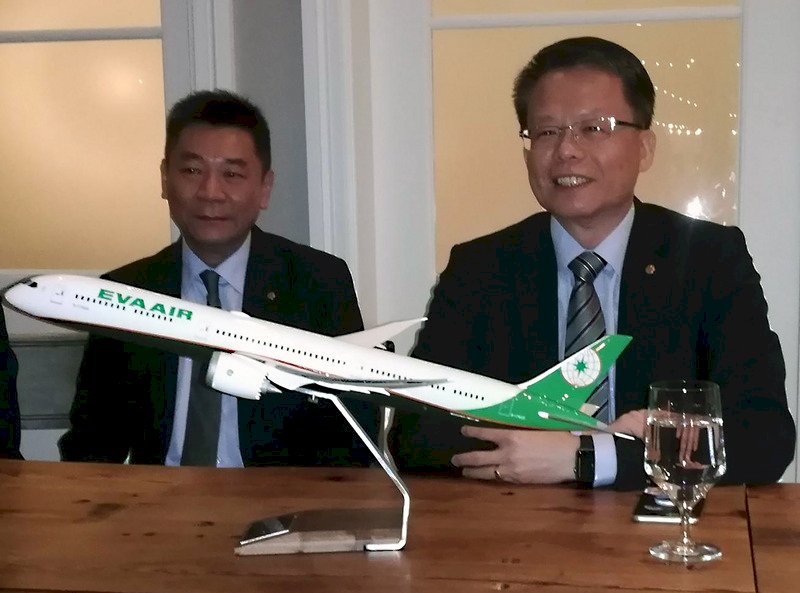 長榮航：期盼政府先開放桃園機場中轉業務