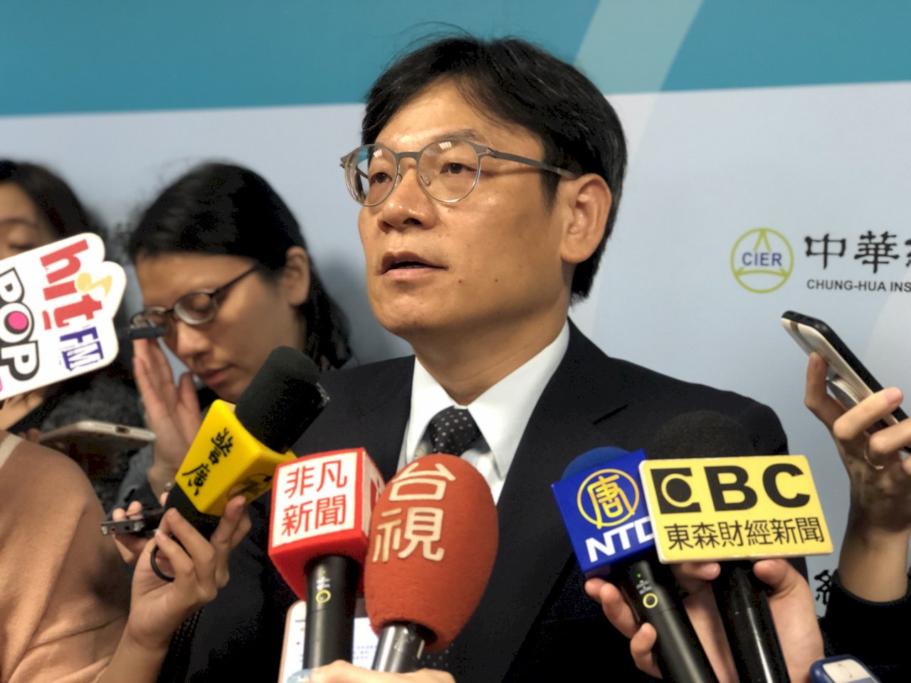 4月PMI續跌  學者：春天後母心乍暖還寒