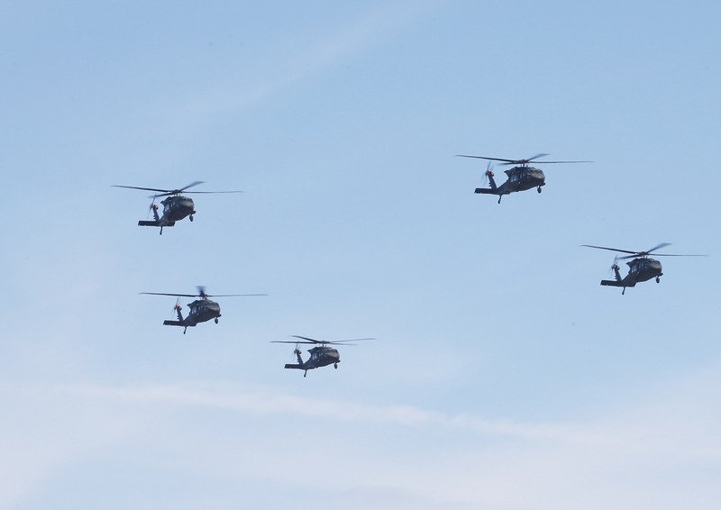 空中老兵UH-1H今榮退 黑鷹薪火相傳正式成軍