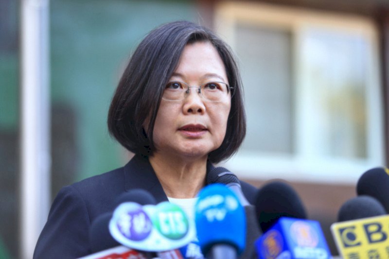 港警槍擊示威者 蔡總統：不該對手無寸鐵的人民開槍