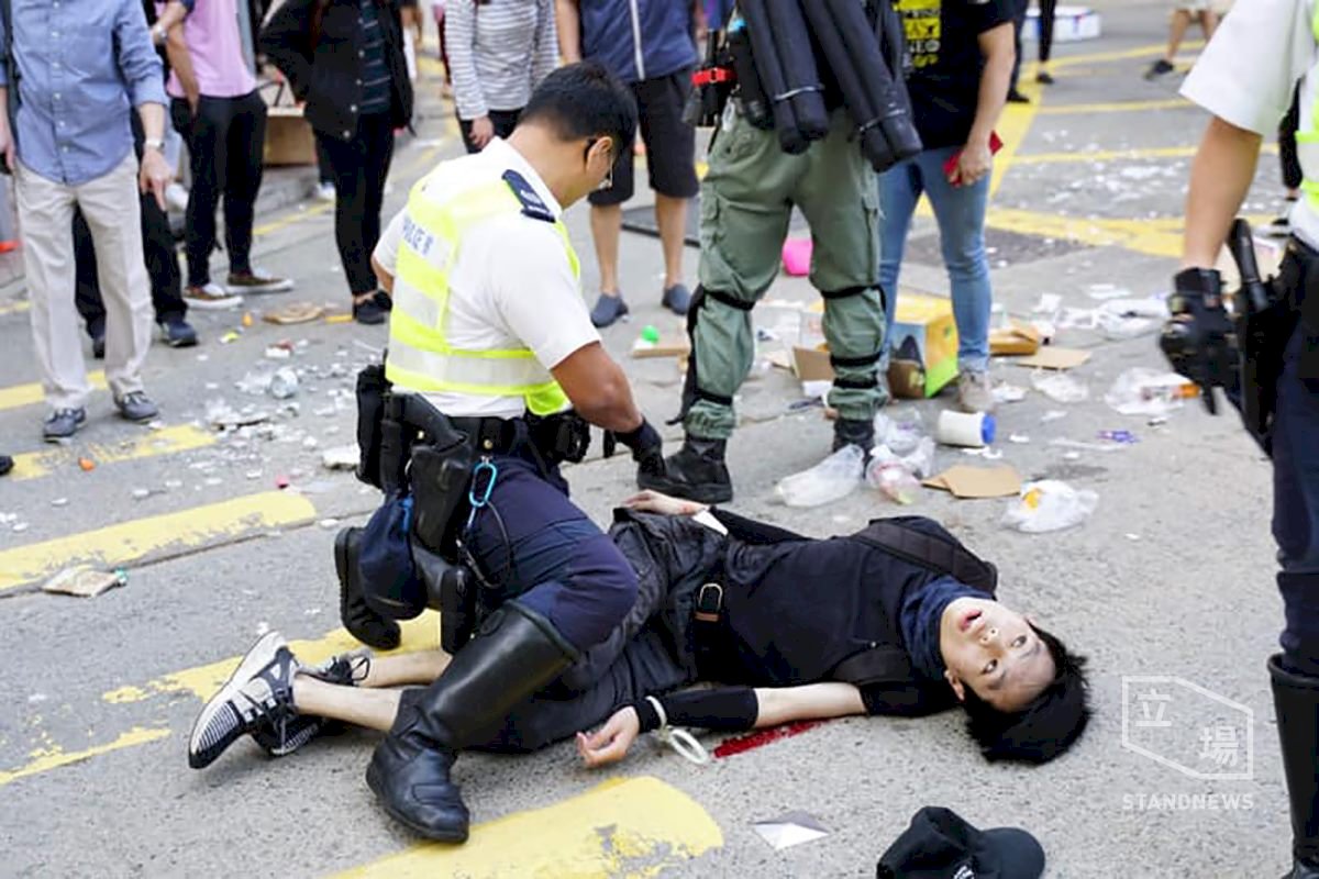 港警槍傷示威者 法界人士：可提私人檢控