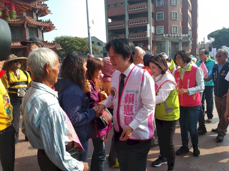 韓國瑜蓋棉被說 賴清德：莫讓高雄市民顏面無光