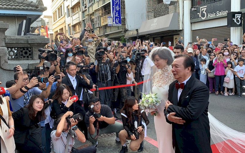 林志玲大婚 林父台語囑AKIRA：一切就交給你了