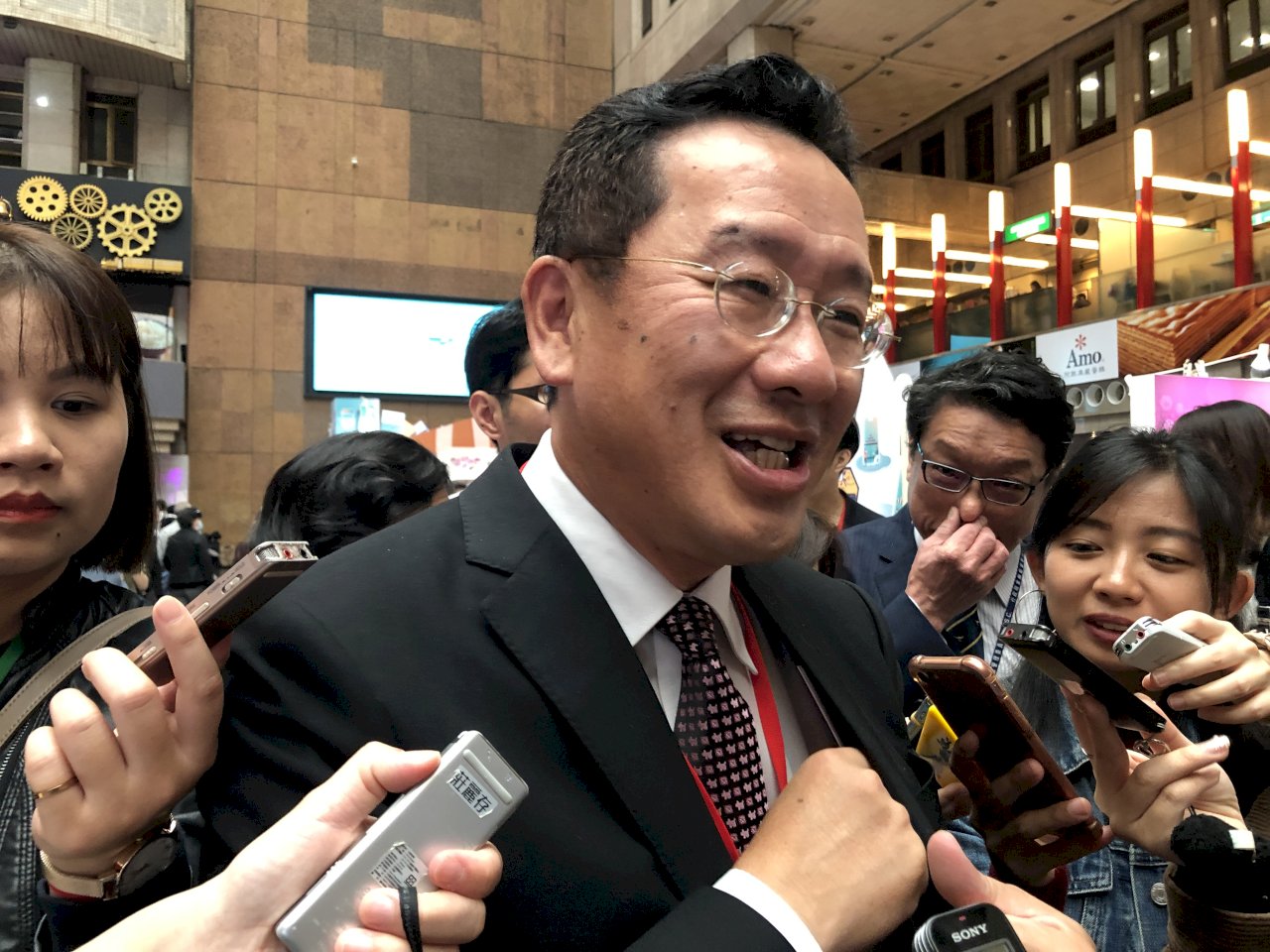 港區選泛民大勝 顧立雄： 需觀察抗爭是否因此平息
