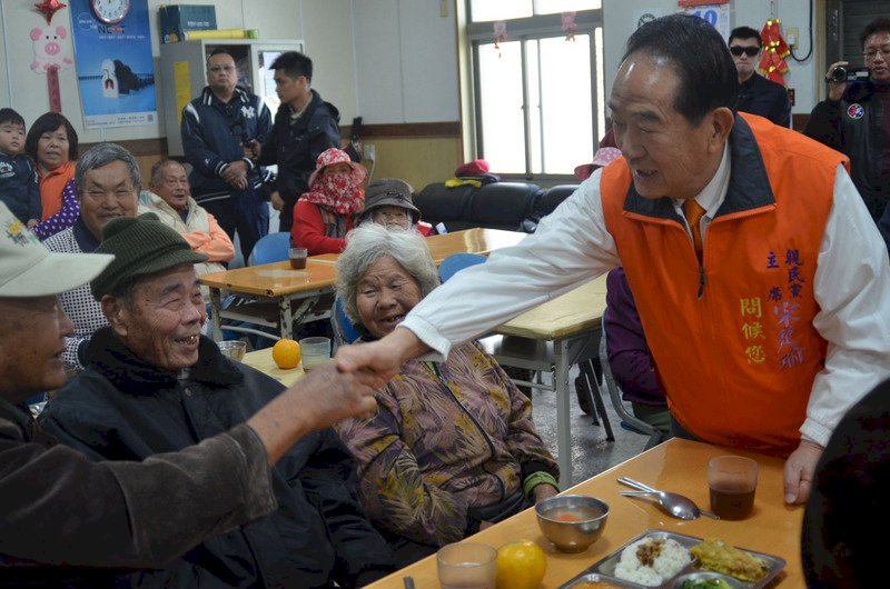 輔選被疑挖柯牆腳 宋楚瑜：人才大家都要