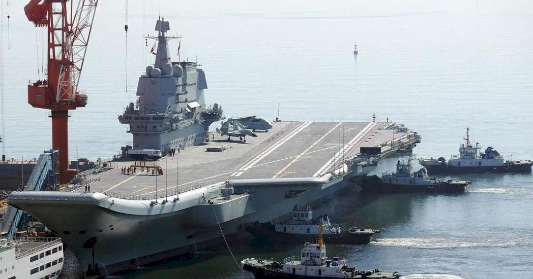 中國首艘自製航空母艦正式服役 命名山東艦