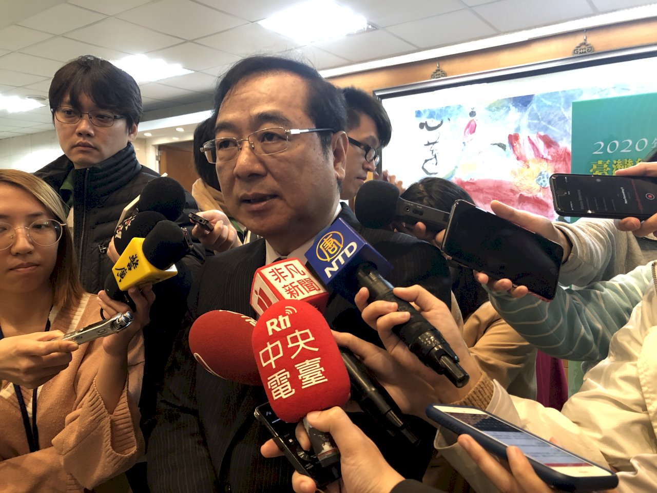 景氣外冷內溫 中研院估明年經濟成長2.58%