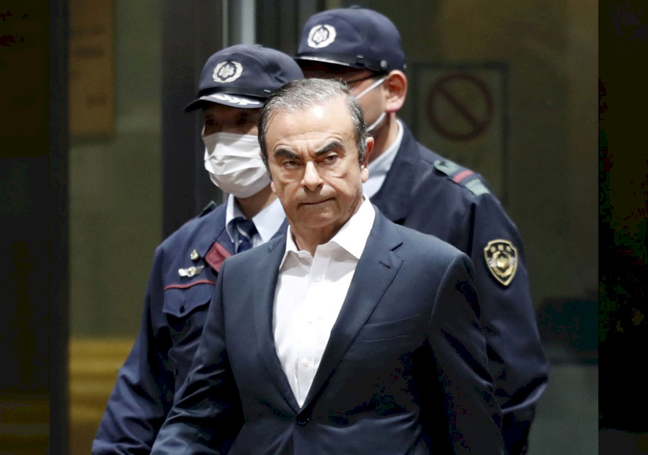 協助日產前董事潛逃 美國父子獲准引渡至日本
