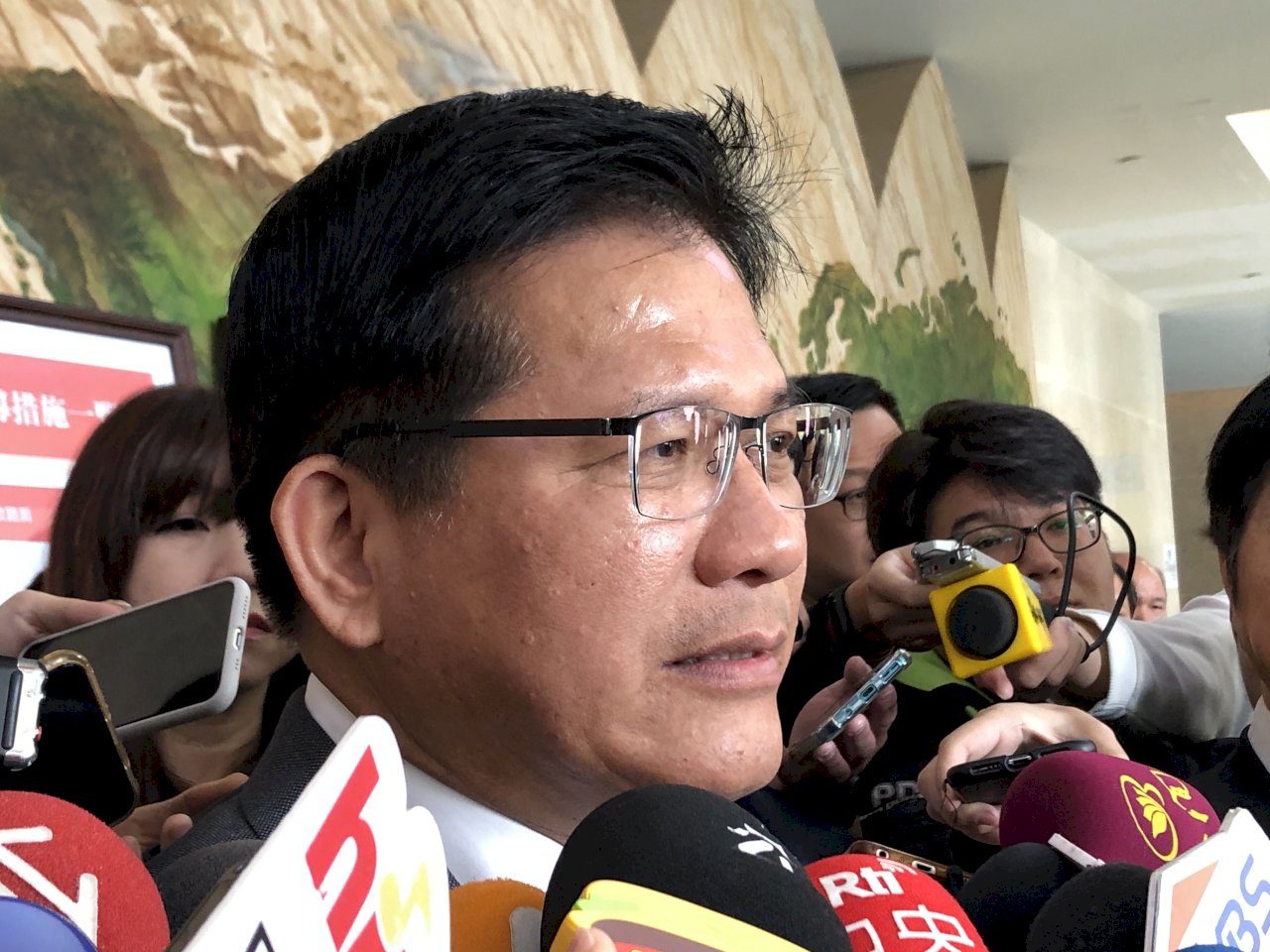 遠航是否廢照？ 林佳龍：依法行政、無政治考量