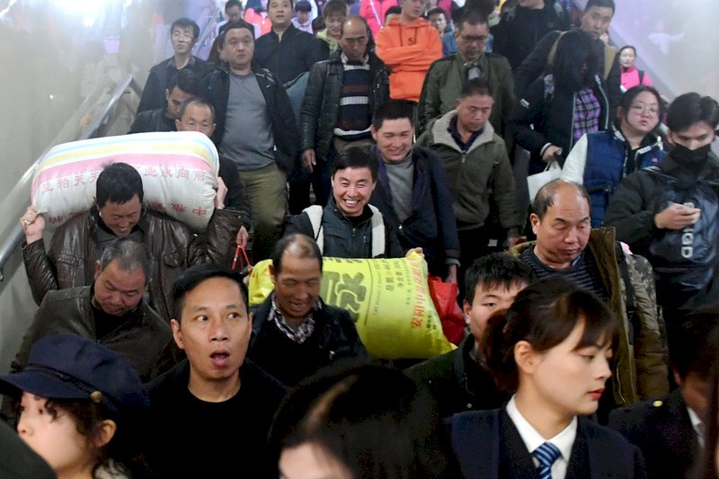 春運返鄉潮  紐時：中國農村爆疫情衝擊