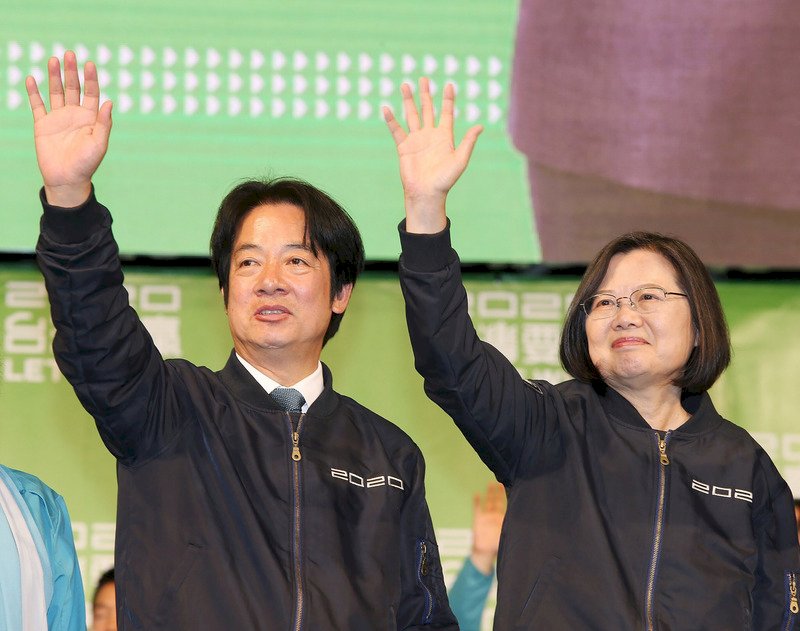 大選政治獻金 蔡英文透支2400萬  韓國瑜剩3000萬