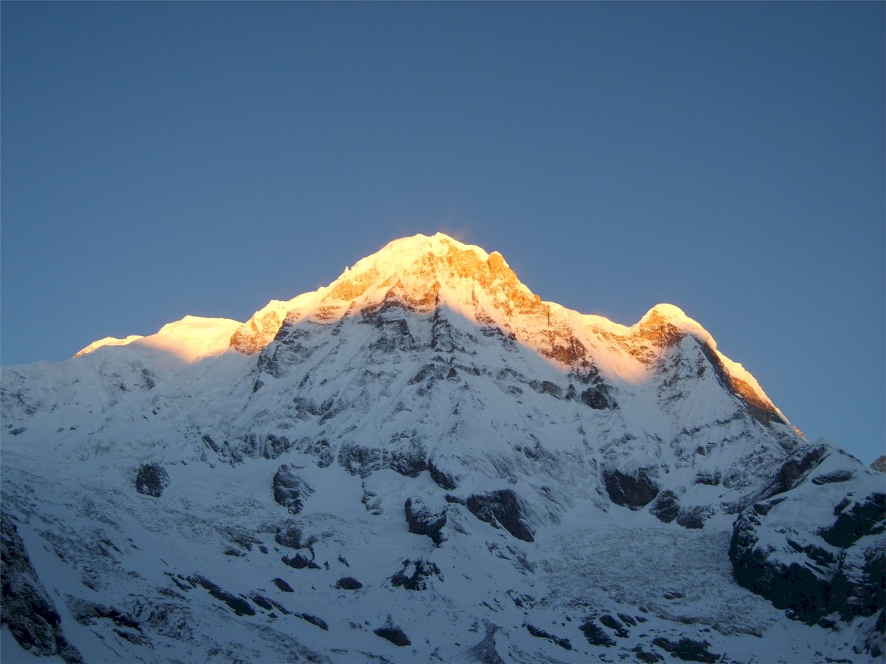 喜馬拉雅山雪崩 3名台灣登山客狀況不明
