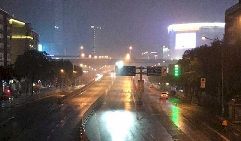 法國乘客搭上返家末班機 形容武漢如死城